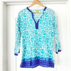 Roberta Rollar Rabbit V Neck Coastal Nautical Beach Print Blue Tunic Shirt Small
